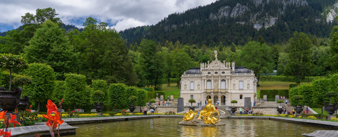 Discover the elegant Linderhof Palace