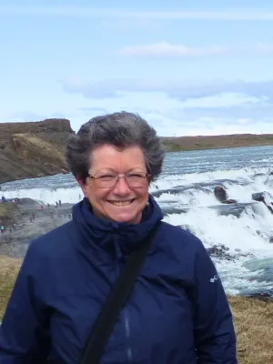 Profile picture for user Deborah Hart